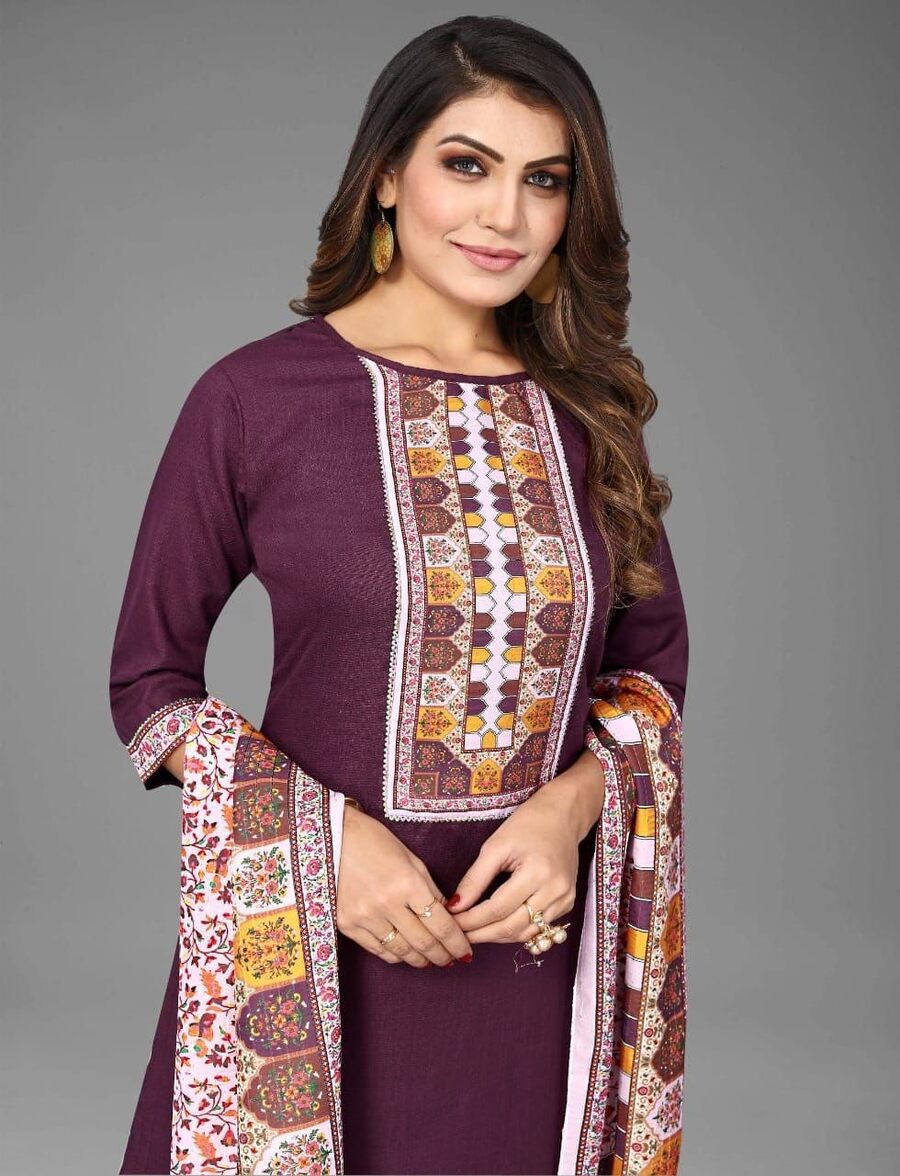 Chic Comfort Printed Lace Work Cotton Kurti Set