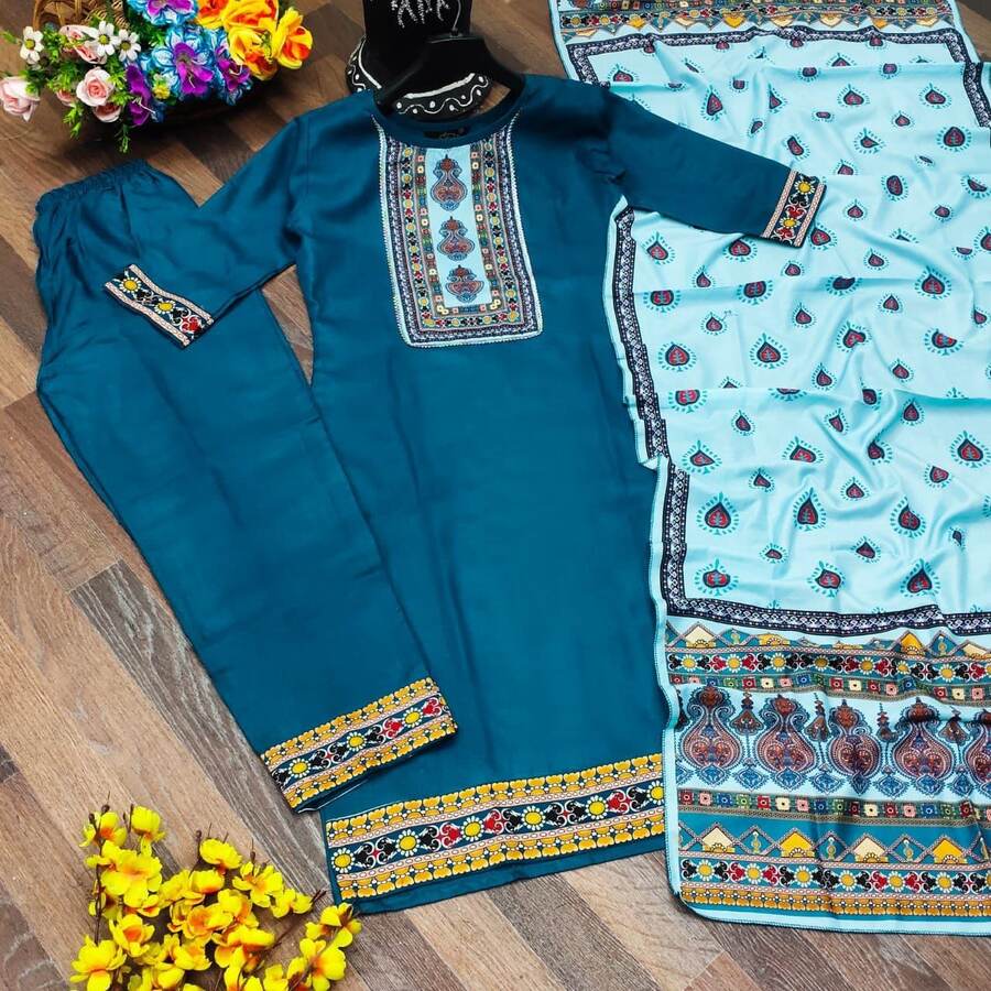 Chic Comfort Printed Lace Work Cotton Kurti Set