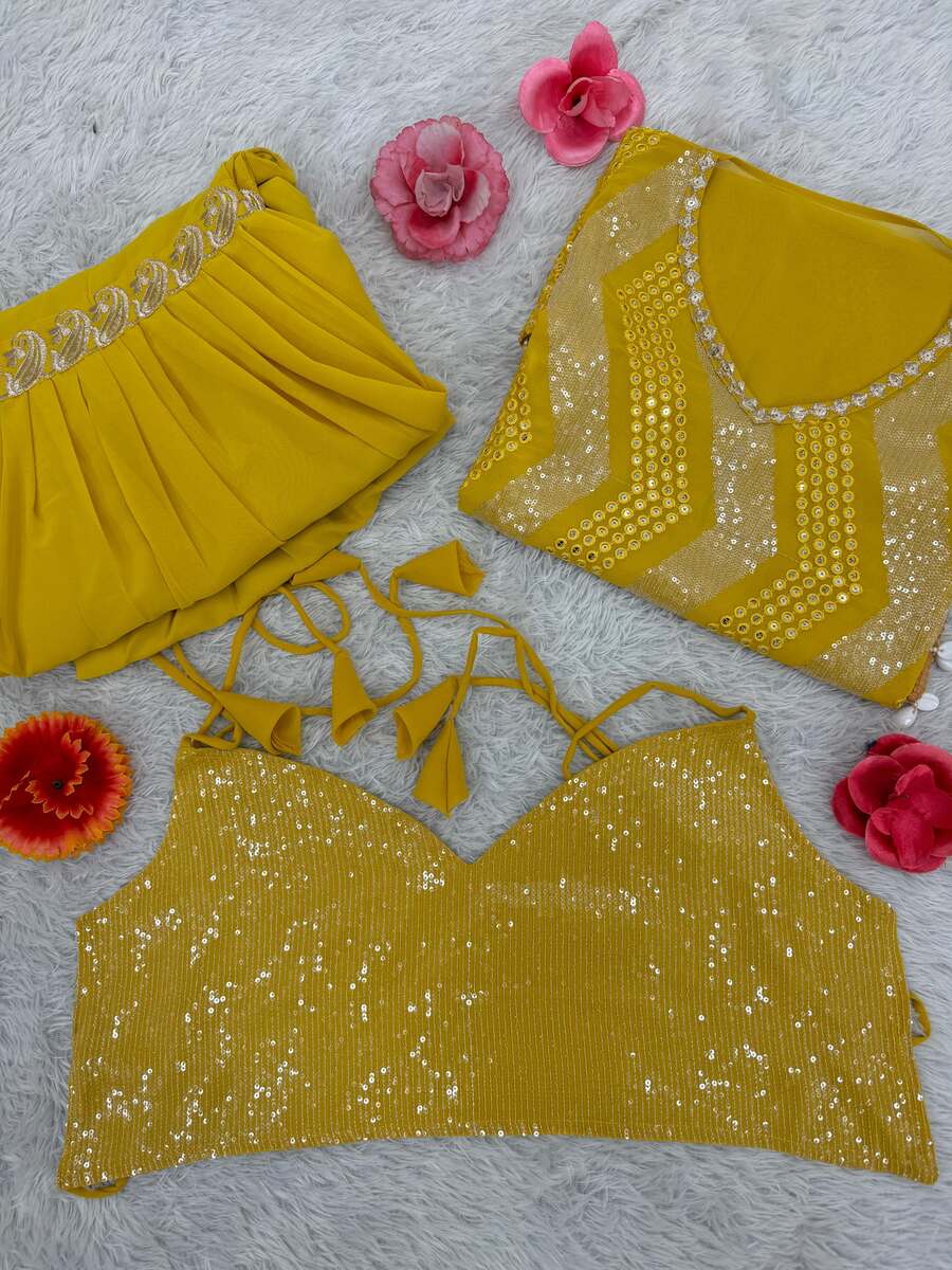 Sunehri Adaa Kaftan with Gharara Set