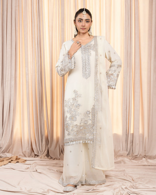 Noor-e-Aasmaan by Riwaj Fashions
