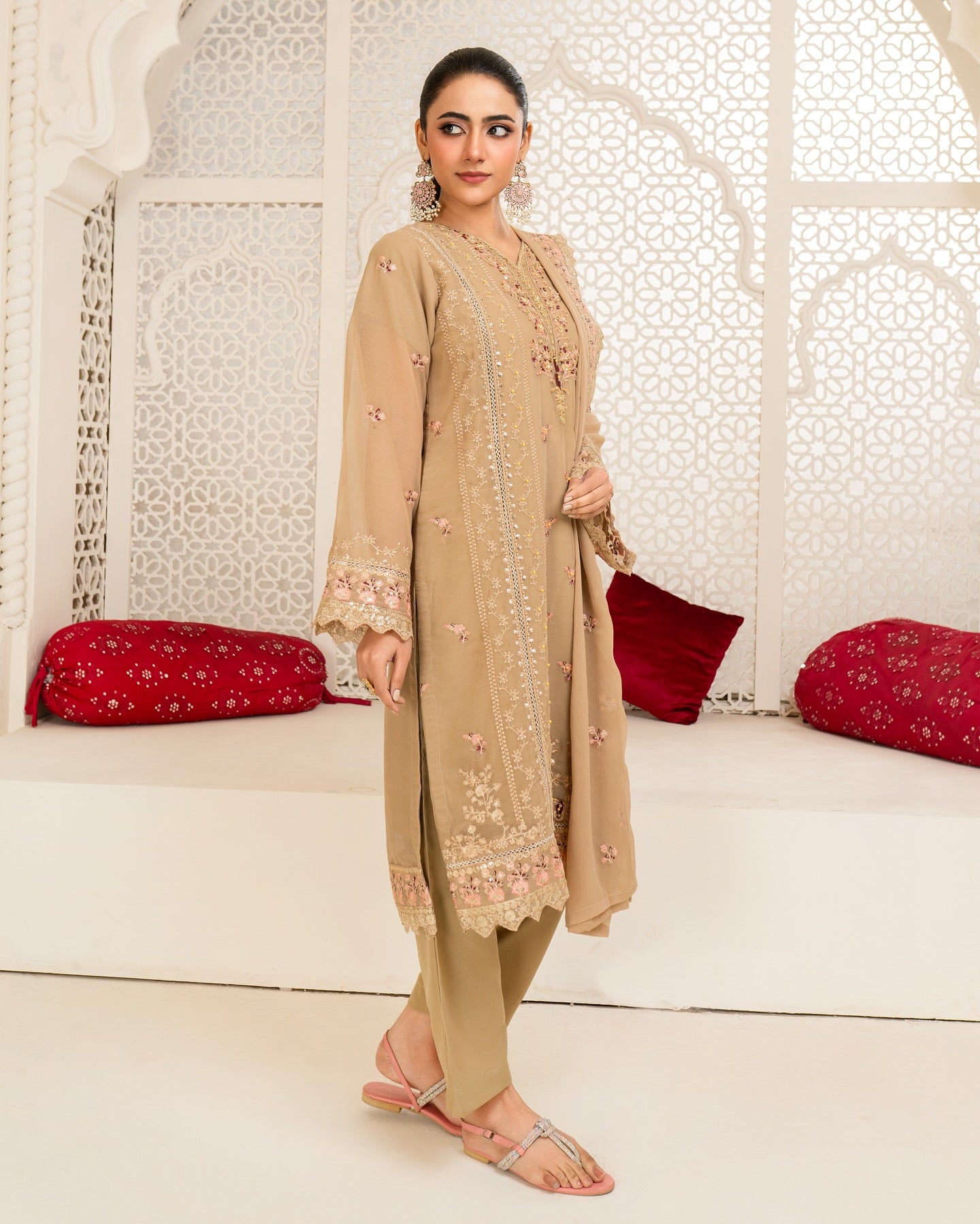 Zariya Noor by Riwaj Fashions
