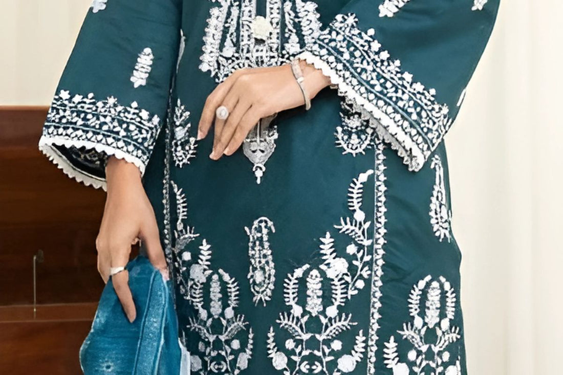 What are Business Casual Clothes for Women: Ultimate Guide