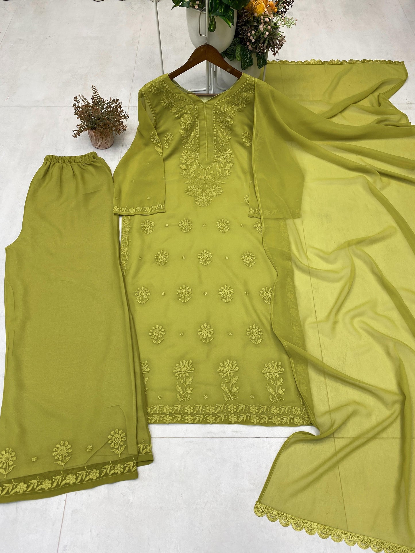 Zareen Elegance Set by Riwaj Fashions