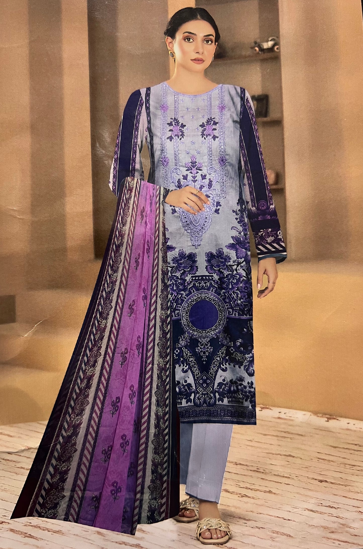 Laila-e-Lavender – Soft Lawn Embroidery Kurti Set