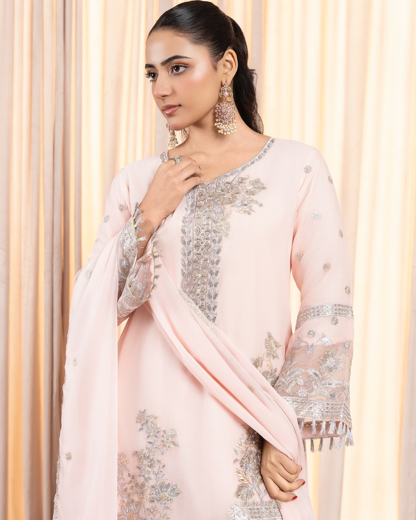 Noor-e-Aasmaan by Riwaj Fashions