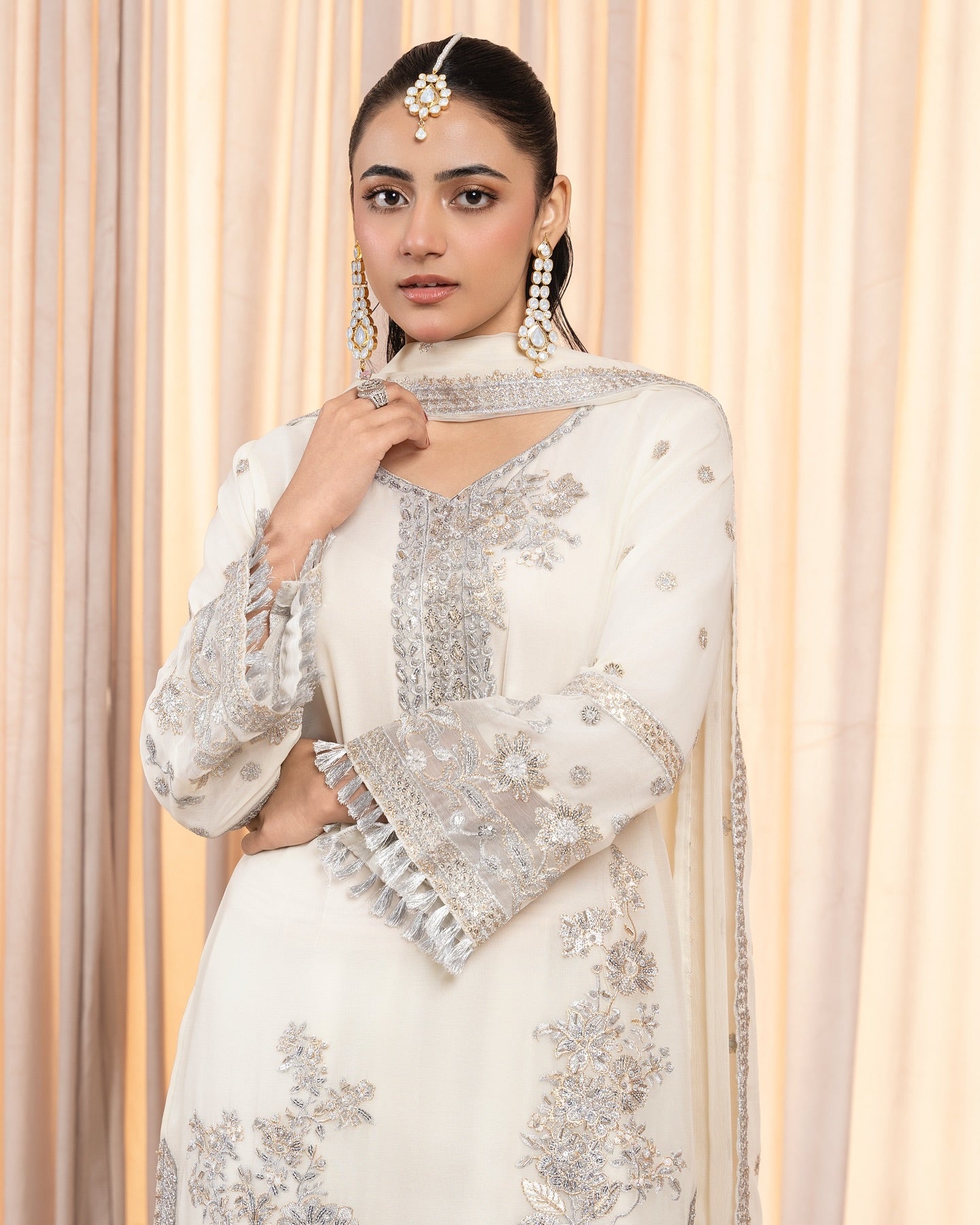 Noor-e-Aasmaan by Riwaj Fashions