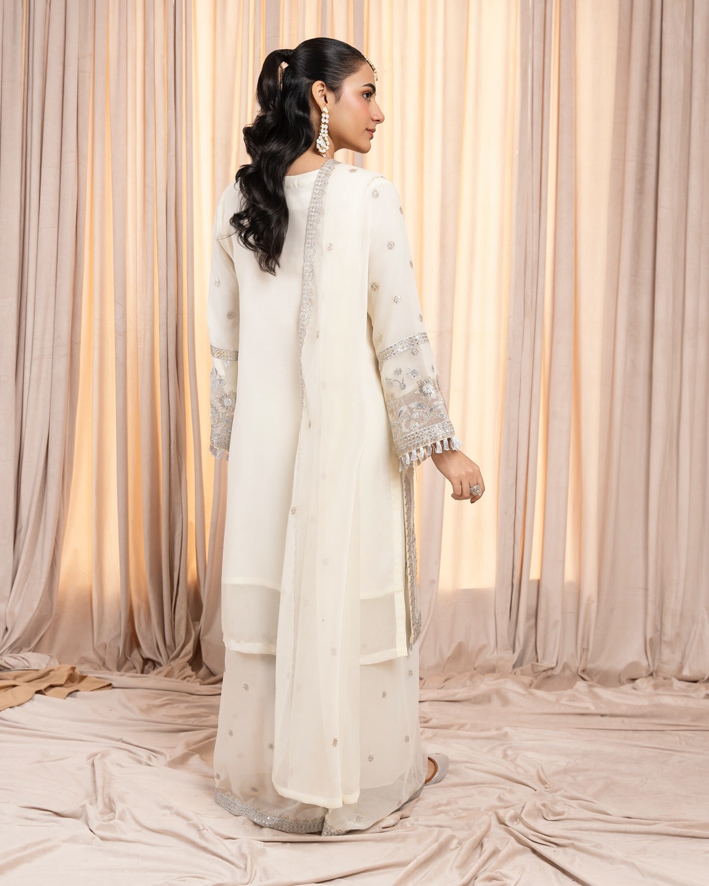 Noor-e-Aasmaan by Riwaj Fashions