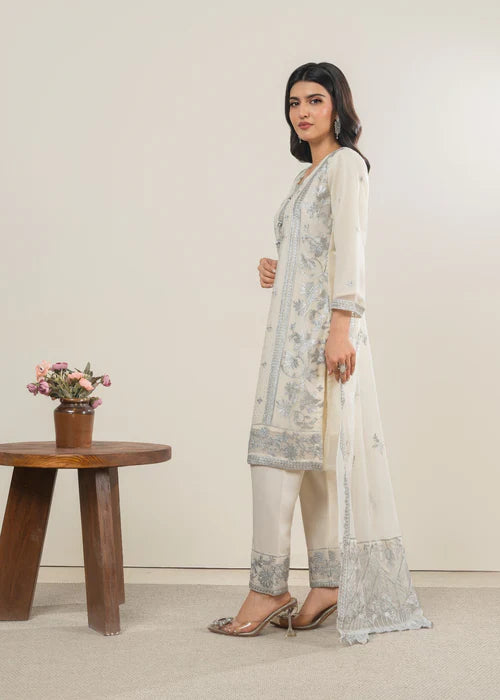 Heer Rani White by Riwaj Fashions