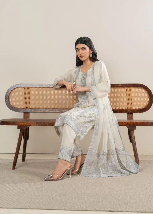 Heer Rani White by Riwaj Fashions